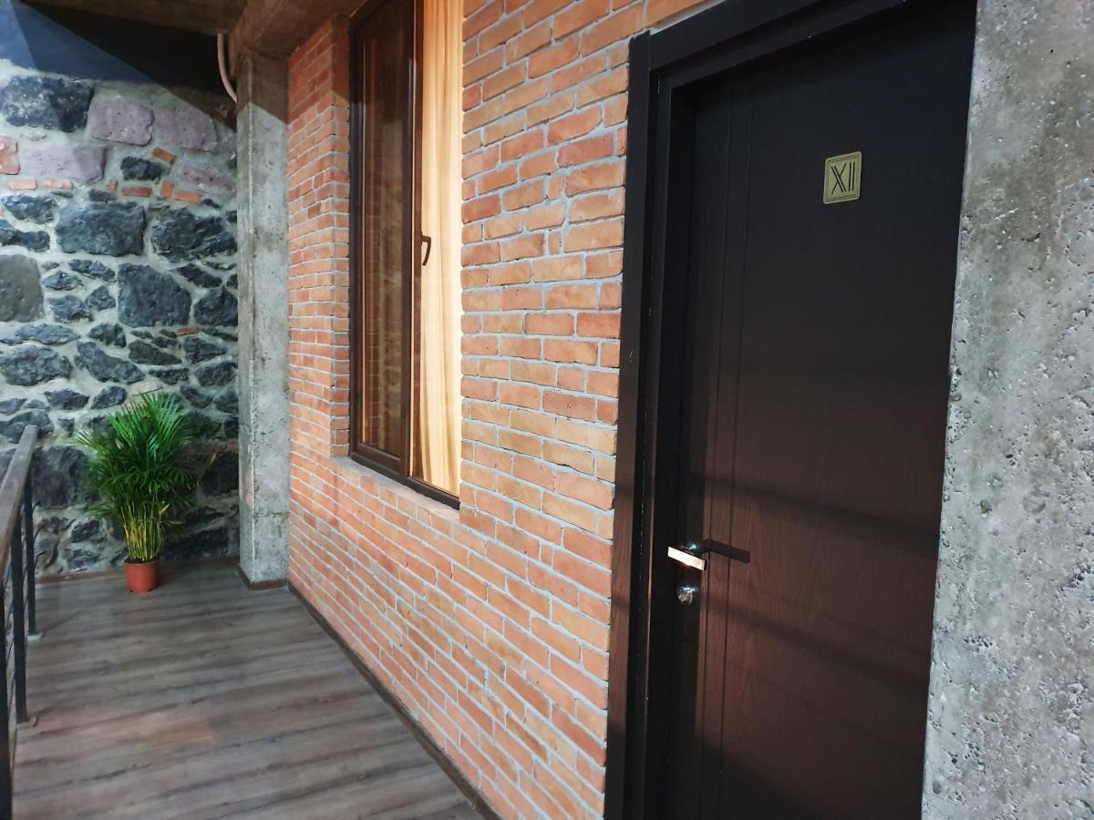 Taba Hall Boutique Hotel 아할치헤 외부 사진