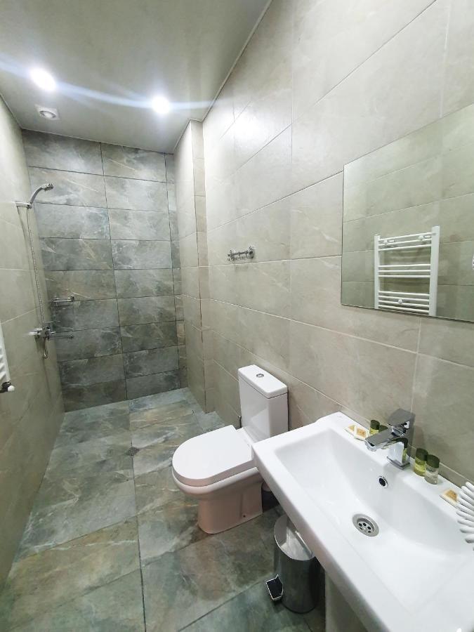 Taba Hall Boutique Hotel 아할치헤 외부 사진
